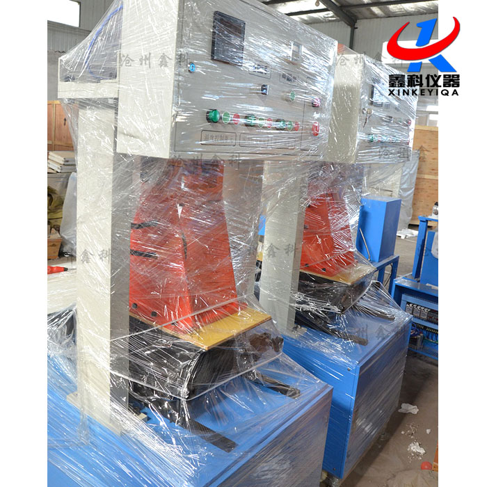 HYCX-1型電液式瀝青混合料車轍輪碾成型機